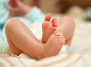 Viral Bayi 24 Hari Diduga Dicekoki Telur Mentah, IDAI Buka Suara