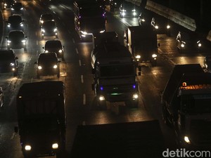 Tol Cipali KM 188-72 Diterapkan One Way Arah Jakarta Malam Ini