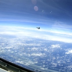 Jet Tempur China Bentrok dengan Pesawat AS, Ini Kata Beijing