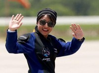 Salut! Astronot Wanita Pertama Arab Sukses Jalankan Misi