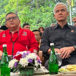 Ketum PPP Klaim Ganjar Sosok Pemersatu Bangsa, Kamu Setuju?