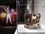 Fans Queen Merapat, Barang Unik Freedy Mercury Ini Dilelang