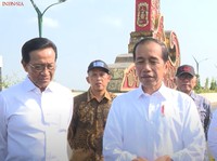 Gaspol! Jokowi Sambungkan Jalan Pansela Banten-Banyuwangi