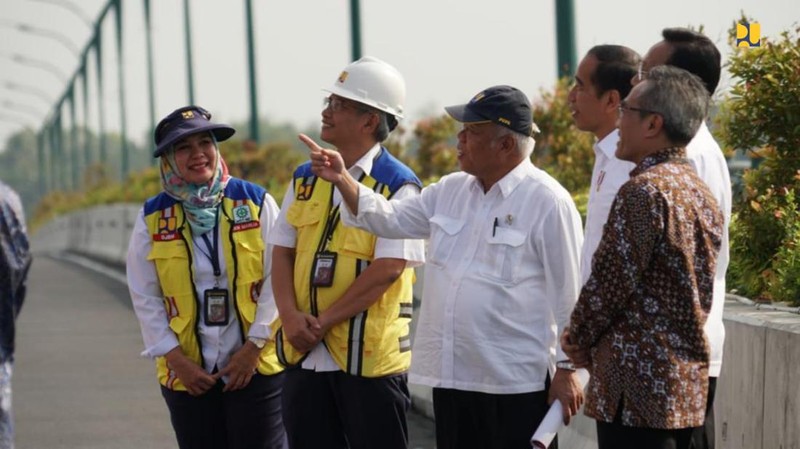 Menteri Basuki Dampingi Presiden Jokowi Resmikan Jembatan Kretek 2, Dinanti Masyarakat Untuk Tingkatkan Wisata Parangtritis. (PUPR)