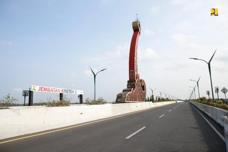 Menteri Basuki Dampingi Presiden Jokowi Resmikan Jembatan Kretek 2, Dinanti Masyarakat Untuk Tingkatkan Wisata Parangtritis. (PUPR) Menteri Basuki Dampingi Presiden Jokowi Resmikan Jembatan Kretek 2, Dinanti Masyarakat Untuk Tingkatkan Wisata Parangtritis. (PUPR)