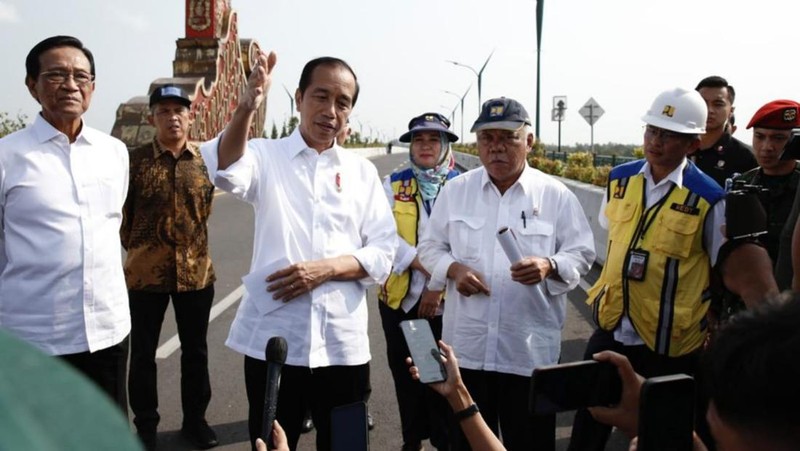 Menteri Basuki Dampingi Presiden Jokowi Resmikan Jembatan Kretek 2, Dinanti Masyarakat Untuk Tingkatkan Wisata Parangtritis. (PUPR)