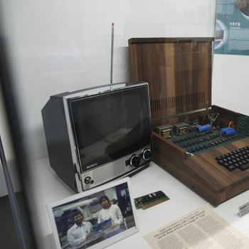 Ada di Polandia, Ini Museum Apple Dengan Koleksi Terlengkap