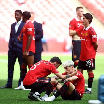 Wajah Sedih Pemain MU usai Dilibas Man City di Final Piala FA