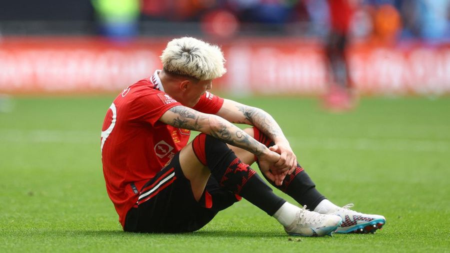 Ekspresi Alejandro Garnacho saat laga final Piala FA melawan Manchester CIty. (Action Images via Reuters/Paul Childs)