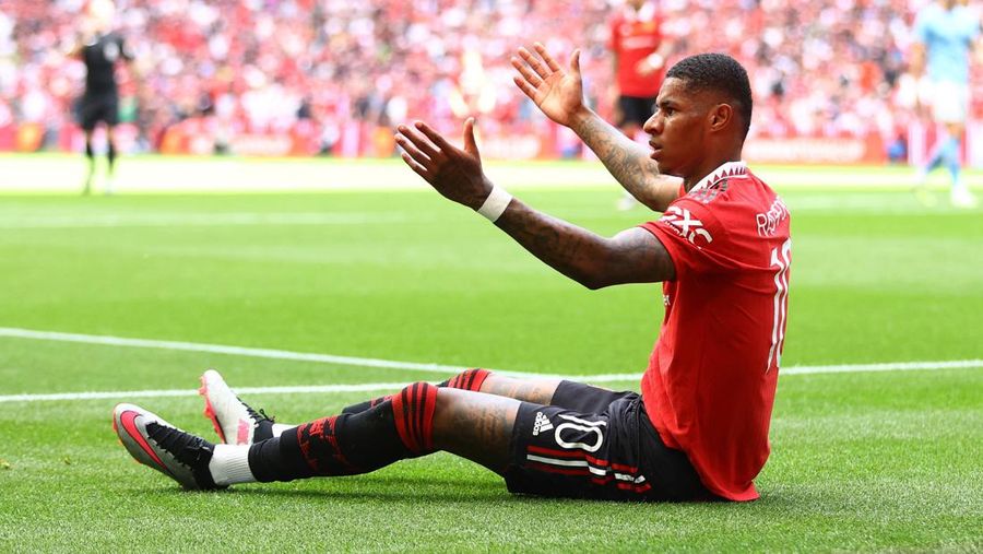 Ekspresi Alejandro Garnacho saat laga final Piala FA melawan Manchester CIty. (Action Images via Reuters/Paul Childs)