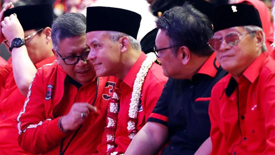Ganjar Pranowo dan Hasto Kristiyanto. (Dok. PDIP)