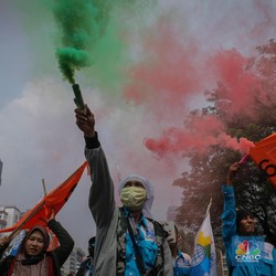 Serikat Buruh Minta UMP 2024 Naik 10-15%, Ini Alasannya