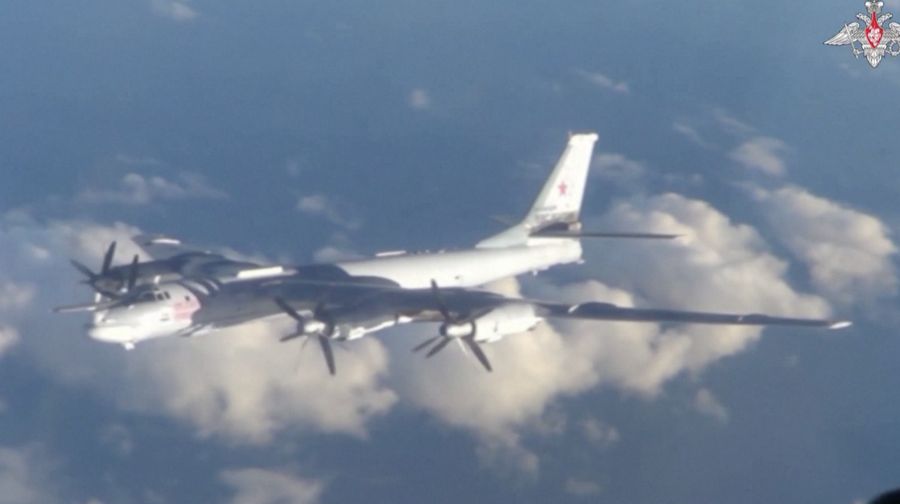 Dua pesawat pengebom strategis Rusia telah melakukan penerbangan rutin di atas Laut Norwegia dan Laut Barents di lepas pantai utara Norwegia. (Reuters)