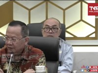Jreng, DPR Curiga Ada 'Udang di Balik Batu' Bansos Jokowi