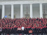 Jokowi Bagi Bonus SEA Games: Jangan Dibelikan Barang Mewah!