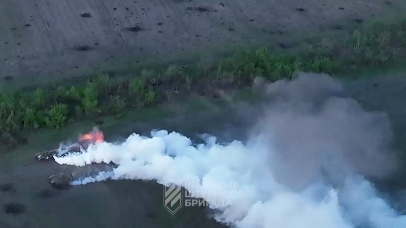 View of military vehicles as Ukrainian forces destroy Russian positions in direction of Bakhmut, near Klischiivka, Donetsk Region, Ukraine, in this screengrab taken from a video released on June 4, 2023.     3rd Assault Brigade / Ukrainian Armed Forces Press Service/Handout via REUTERS    THIS IMAGE HAS BEEN SUPPLIED BY A THIRD PARTY. MANDATORY CREDIT