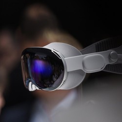 iPhone Bakal Punah Diganti Vision Pro, Bos Apple Bilang Ini