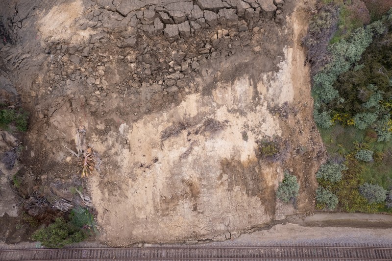 Tanah longsor kembali terjadi yang hampir meruntuhkan situs budaya Casa Romantica yang bersejarah di San Clemente, California, AS pada Senin, (5/6/2023). (Dok. casaromantica)