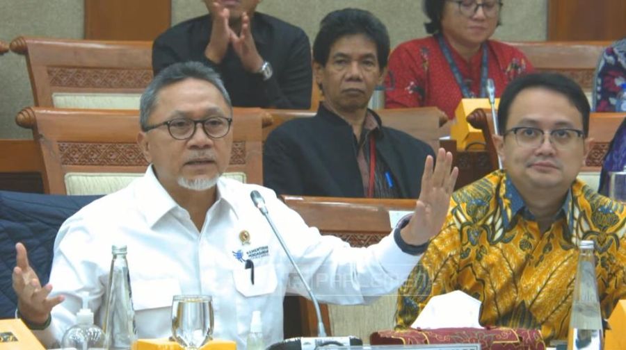 Menteri Perdagangan Zulkifli Hasan saat mengikuti Raker Komisi VI DPR RI. (Tangkapan Layar Youtube)