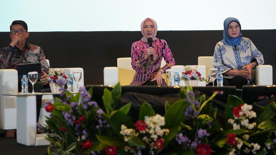 Nicke Widyawati, Direktur Utama PT Pertamina Persero. (Dimas Ardian/Bloomberg via Getty Images)