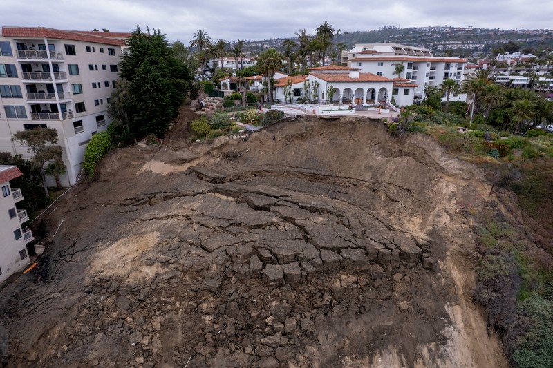 Tanah longsor kembali terjadi yang hampir meruntuhkan situs budaya Casa Romantica yang bersejarah di San Clemente, California, AS pada Senin, (5/6/2023). Tanah longsor kembali terjadi yang hampir meruntuhkan situs budaya Casa Romantica yang bersejarah di San Clemente, California, AS pada Senin, (5/6/2023). (Dok. casaromantica)