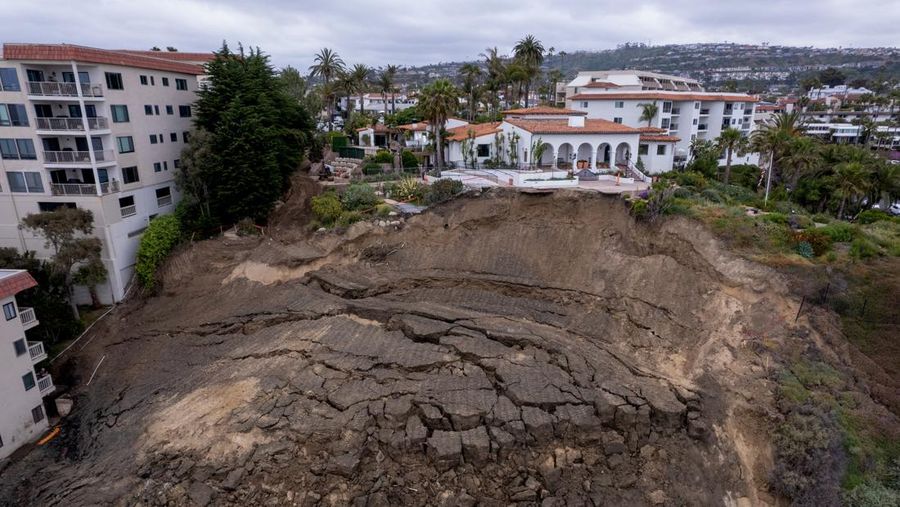 Tanah longsor kembali terjadi yang hampir meruntuhkan situs budaya Casa Romantica yang bersejarah di San Clemente, California, AS pada Senin, (5/6/2023). (Dok. casaromantica)