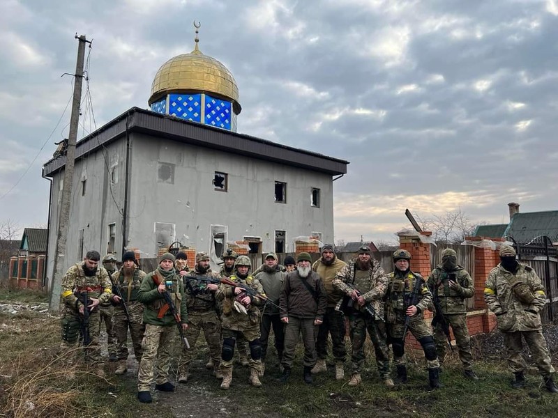 Tentara muslim Ukraina yang ikut dalam peperangan melawan Rusia. Tentara muslim Ukraina yang ikut dalam peperangan melawan Rusia. (Dok. Kedutaan Ukraina)