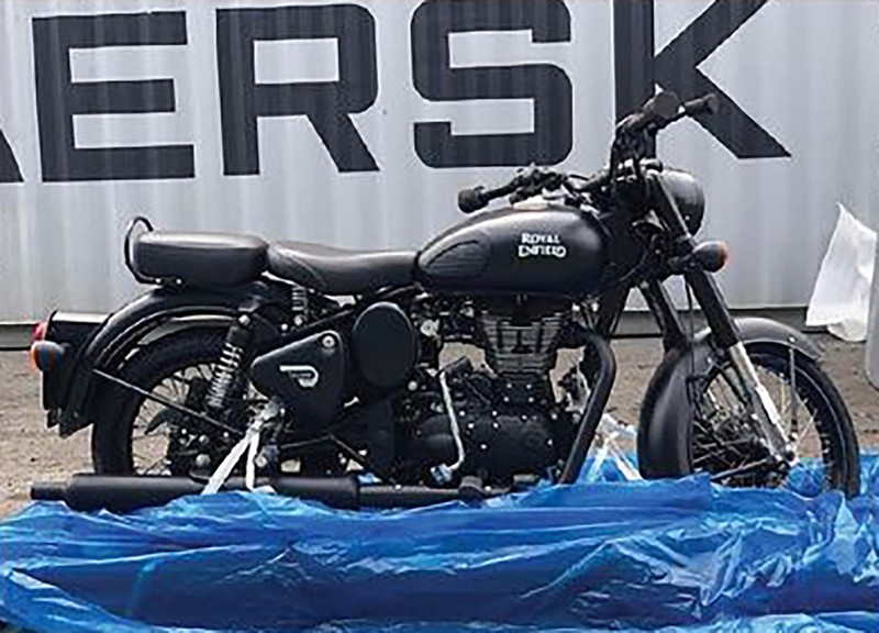Lelang Motor Royal Enfield dari BEA CUKAI. Lelang Motor Royal Enfield dari BEA CUKAI. (Instagram @beacukaipriok)