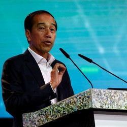 Bukan Menakuti, Jokowi Beri Peringatan Bahaya Era Digital
