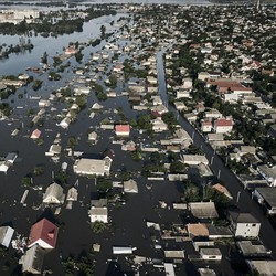 Tragis! Perang Belum Usai, Warga Ukraina-Rusia Dihajar Banjir