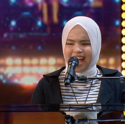 Jokowi Puji Putri Ariani, Penyanyi Difabel yang Lagi Viral