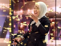 Penyanyi Tuna Netra RI Gegerkan Panggung America's Got Talent