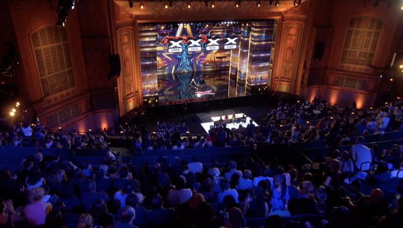 Seorang penyanyi asal Indonesia mencuri perhatian di America's Got Talent 2023. Ia adalah Putri Ariani yang memiliki suara emas. (Tangkapan Layar Twitter @AGT)
