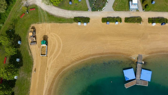 Ilustrasi Pasir Pantai (Photo by Michael Reichel/picture alliance via Getty Images)