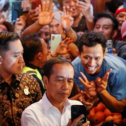 Cara Wajah Seseorang di Foto dan Video Lama Pakai Google Photos