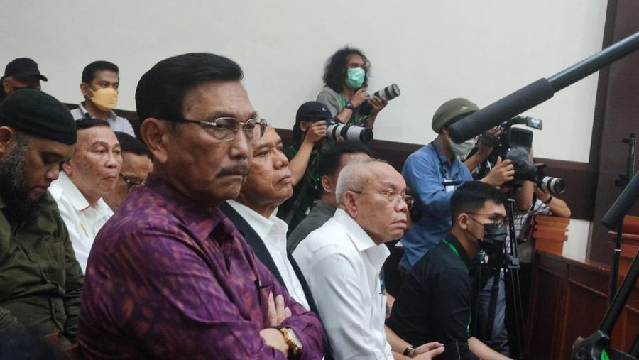 Menko Luhut jadi saksi di persidangan kasus Haris Azhar-Fatia. (Dok. Detikcom/Wilda)