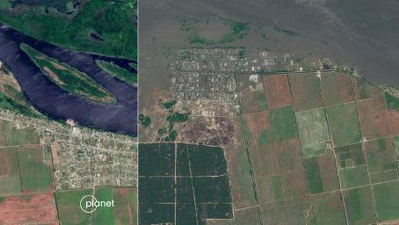 Gambar satelit selebaran milik Planet Labs PBC ini menunjukkan sungai Dnipro di Korsunka pada 5 Juni 2023, menyusul banjir yang meluas akibat kerusakan bendungan Kakhovka dan (kanan) gambar satelit selebaran ini milik Planet Labs PBC menunjukkan banjir di sungai Dnipro di Korsunka pada 6 Juni 2023, menyusul banjir yang meluas yang disebabkan oleh kerusakan bendungan Kakhovka.