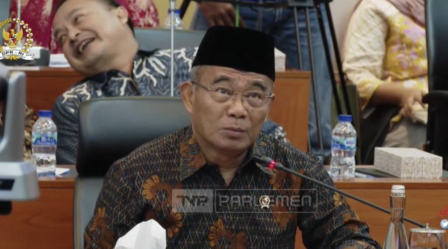 Muhadjir Effendy di Gedung DPR RI (Tangkapan layar Youtube DPR RI)