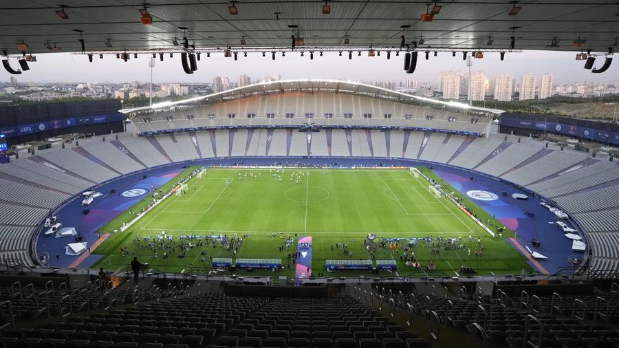 Inter Milan players run during a training session at the Ataturk Olympic Stadium in Istanbul, Turkey, Friday, June 9, 2023. Manchester City and Inter Milan are making their final preparations ahead of their clash in the Champions League final on Saturday night. (AP Photo/Antonio Calanni)