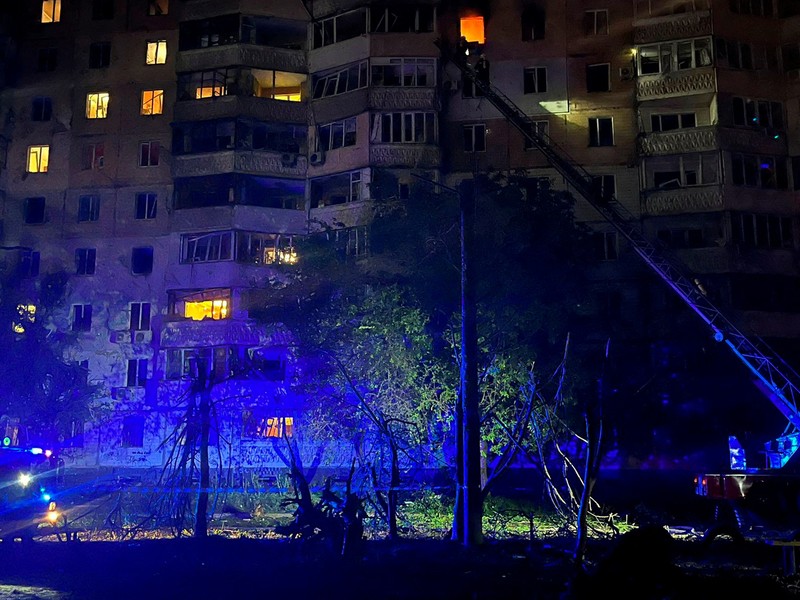 A view shows an apartment building damaged during a massive Russian drone strike, amid Russia's attack on Ukraine, in Odesa, Ukraine June 10, 2023. Press Service of the Operational Command South of the Ukrainian Armed Forces/Handout via REUTERS ATTENTION EDITORS - THIS IMAGE HAS BEEN SUPPLIED BY A THIRD PARTY.