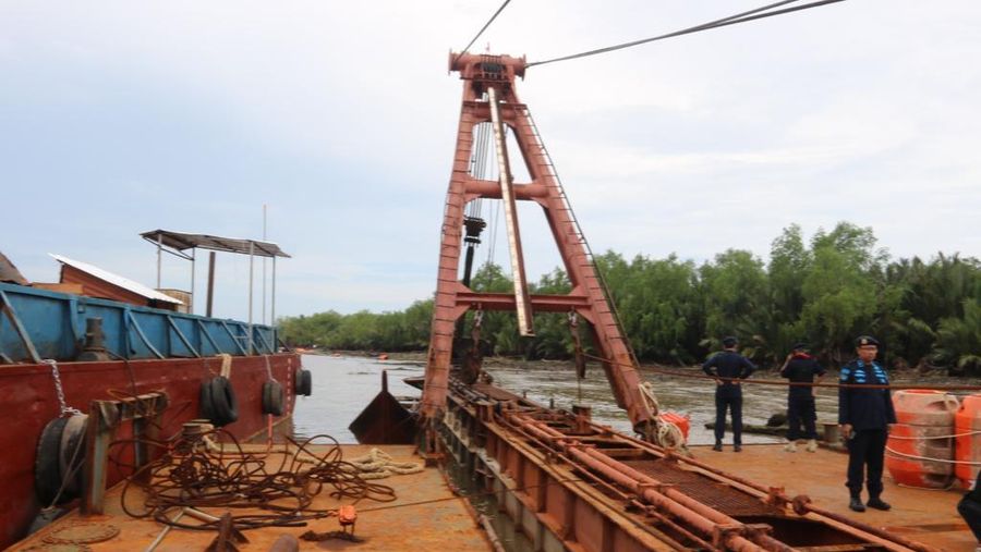 KKP hentikan sementara pengerukan Muara Sungai Tulang Bawang. (Dok. KKP)