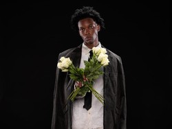 Video: D4vd Diselidiki Sebagai Tersangka Kasus Penemuan Mayat di Mobilnya