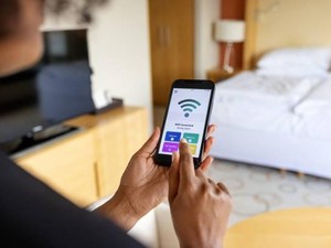 Menggunakan WiFi Tetangga Tanpa Izin: Hukumnya Haram