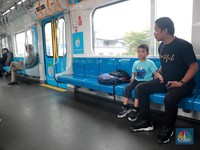 Naik MRT Tak Wajib Pakai Masker Lagi, Ini Penampakannya