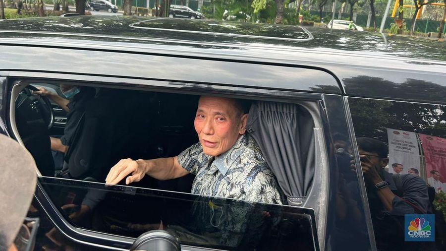 Jusuf Hamka Sambangi Polhukam Ingin Ketemu Mahfud MD. (CNBC Indonesia/Zefanya Aprilia)