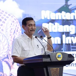 Luhut Tak Main-Main, Ini Keputusan Tegas Soal Impor KRL Bekas