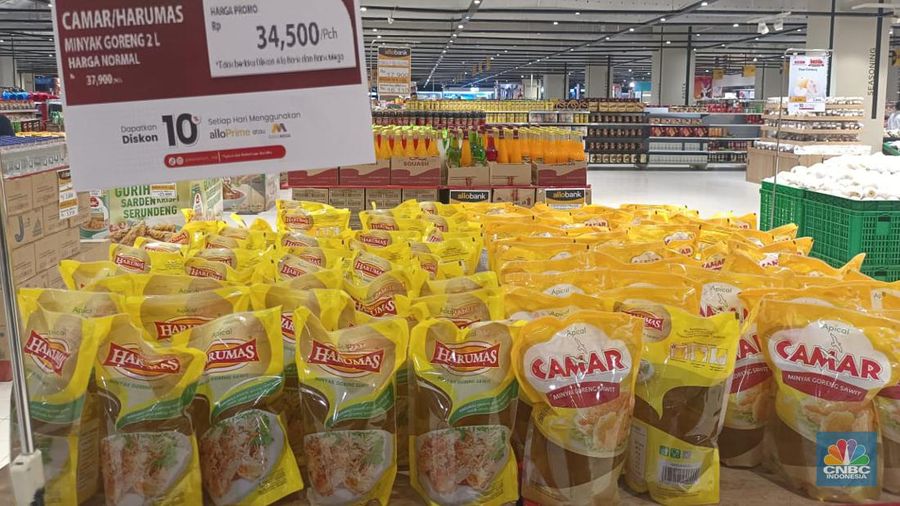 Minyak goreng sawit di pasar modern (²©²ÊÍøÕ¾/Martyasari Rizky)