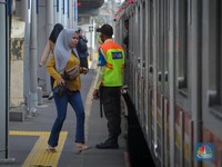 KCI Berencana Tambah 24 Perjalanan KRL di Malam Tahun Baru