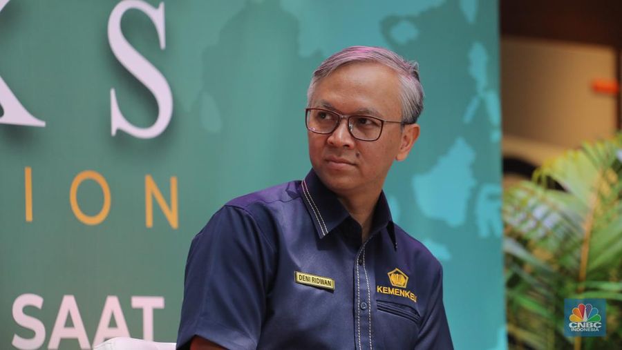 Direktur SUN DJPPR Kementerian Keuangan Deni Ridwan saat menghadiri acara CNBC Indonesia 'Money Talks On Location' di Jakarta, Rabu (14/6/2023). Acara 'Money Talks On Location' kali ini membahas topik tentang 