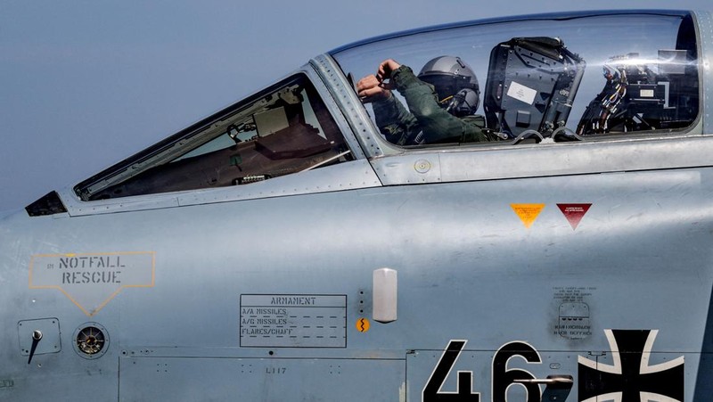 Pertahanan Atlantik Utara atau NATO menggelar latihan pengerahan angkatan udara terbesar pada Senin (12/6/2023). Hal ini terjadi saat aliansi itu sedang bersitegang dengan Rusia setelah Moskow menyerang Ukraina. (via REUTERS/POOL)